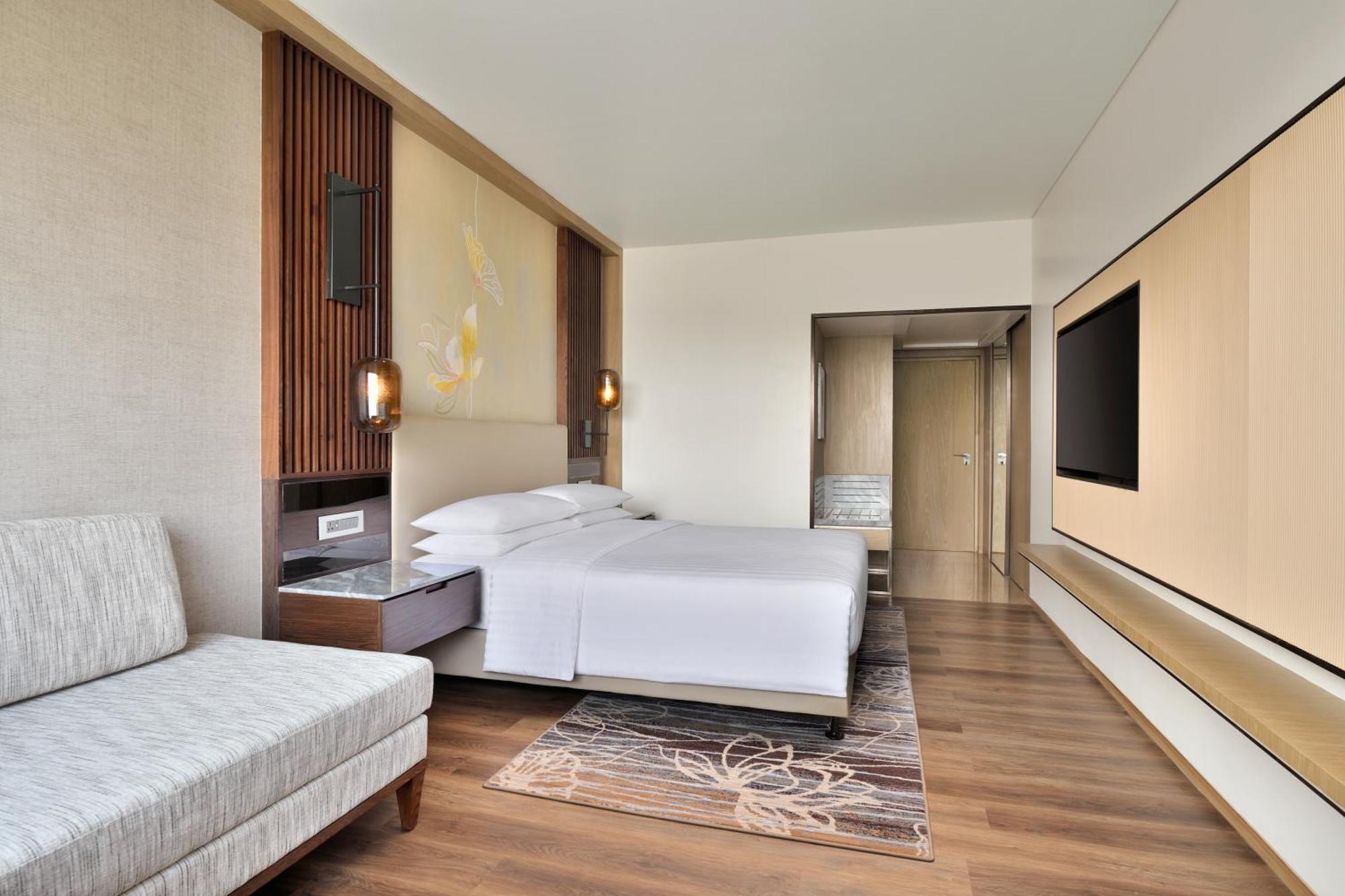 Отель Courtyard By Marriott Горакхпур Экстерьер фото